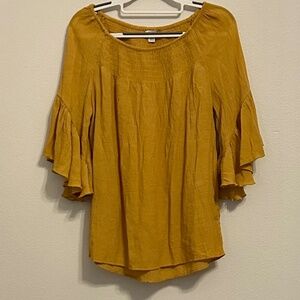 CATO Women’s Loose Yellow Top, Size Small